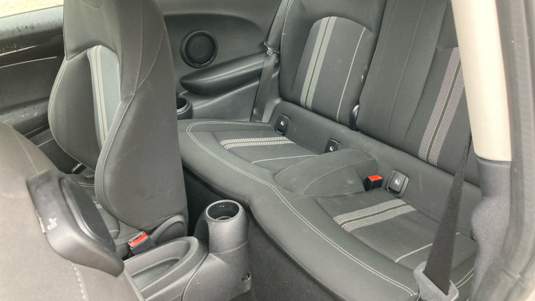 MINI Hatchback 135kW Cooper S Level 1 33kWh 3dr Auto Electric Hatchback